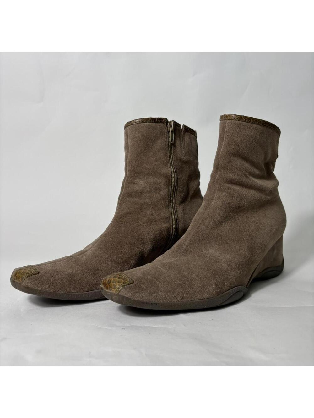 vintage kennel & schmenger taupe suede ankle boots